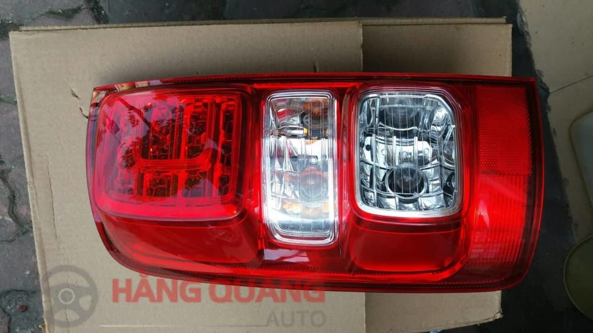 ĐÈN HẬU CÓ LED CHEVROLET COLORADO